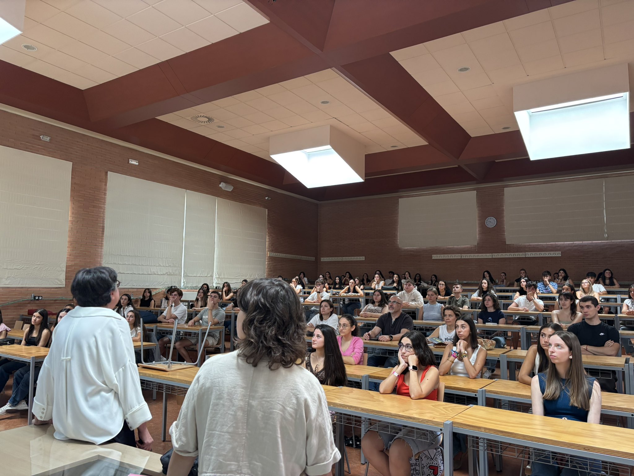 Bienvenida al estudiantado de 1º de  Enfermería