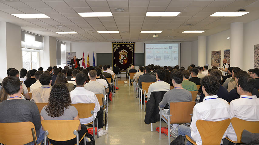 Jornada de empresas de la Escuela Técnica Superior de Ingeniería Industrial de Ciudad Real.