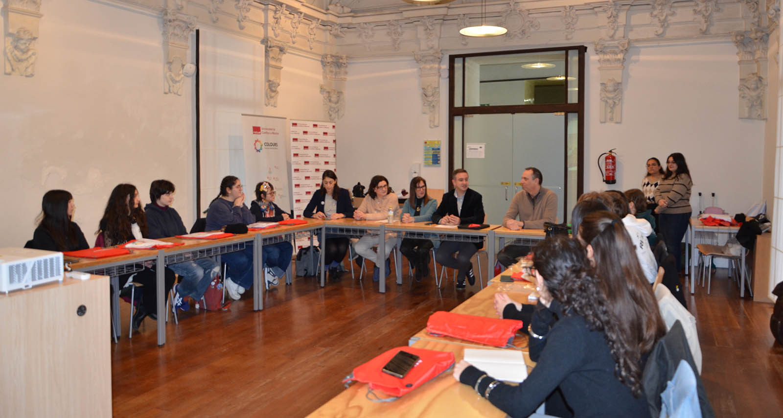 Preuniversitarios de Italia visitan la UCLM en el marco de la alianza europea COLOURS