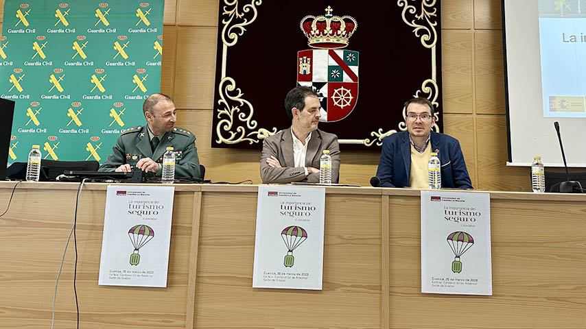 Desde la izquierda, Fernando Montes Fuentes, César Sánchez Melénez y Ricardo Martínez Cañas