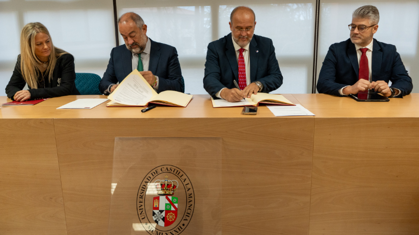 Firma del convenio `Castilla-La Mancha en datos´.